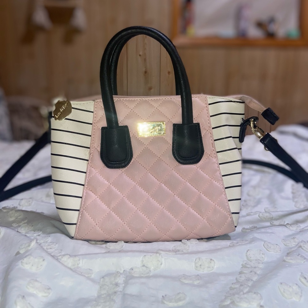 betsey johnson purse•